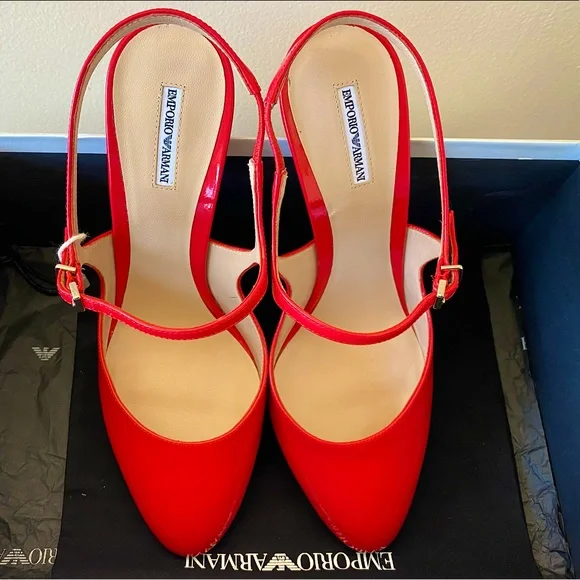 Emporio Armani 39 Bright Red Sexy Classic Rate Patent Leather Slingback Pumps!